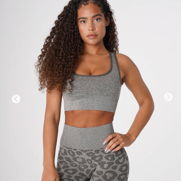 NVGTN Sports bra - Picture 2 of 4